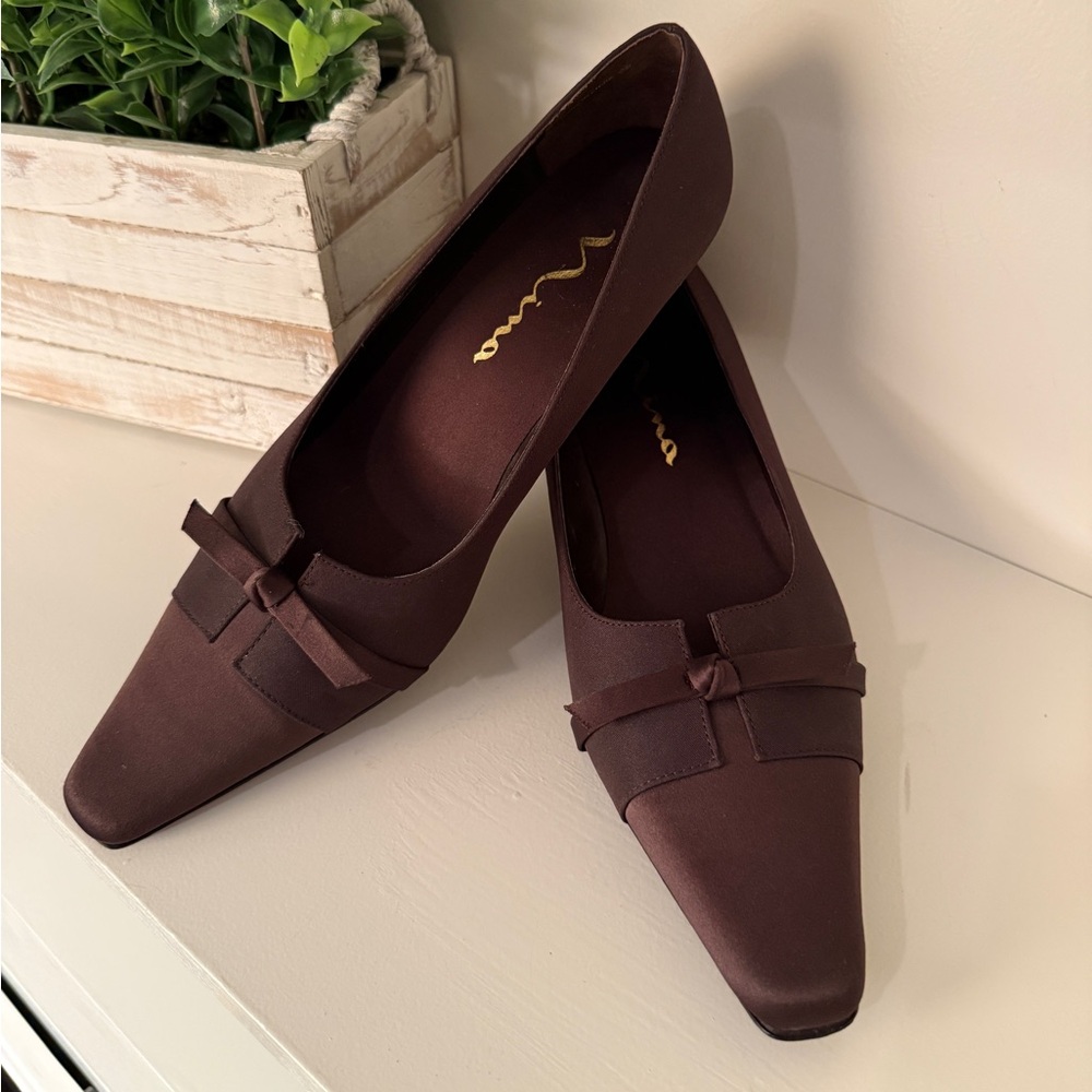 Nina Brown Satin Bow Square Top Toe Heels Size 8M – Elegant Stiletto Pumps NEW